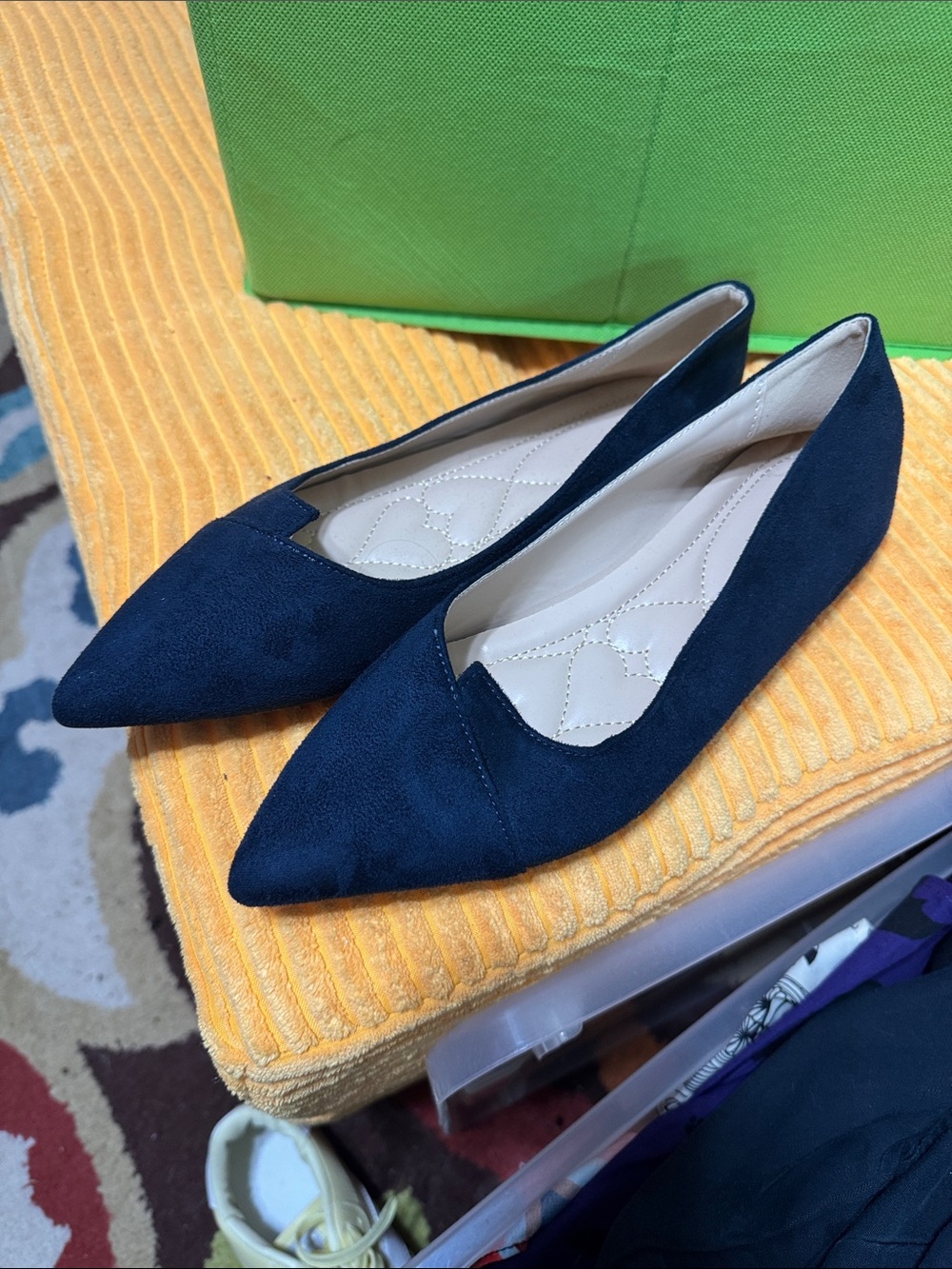 Women’s Navy Pointed Toe Flats-make me an offer!